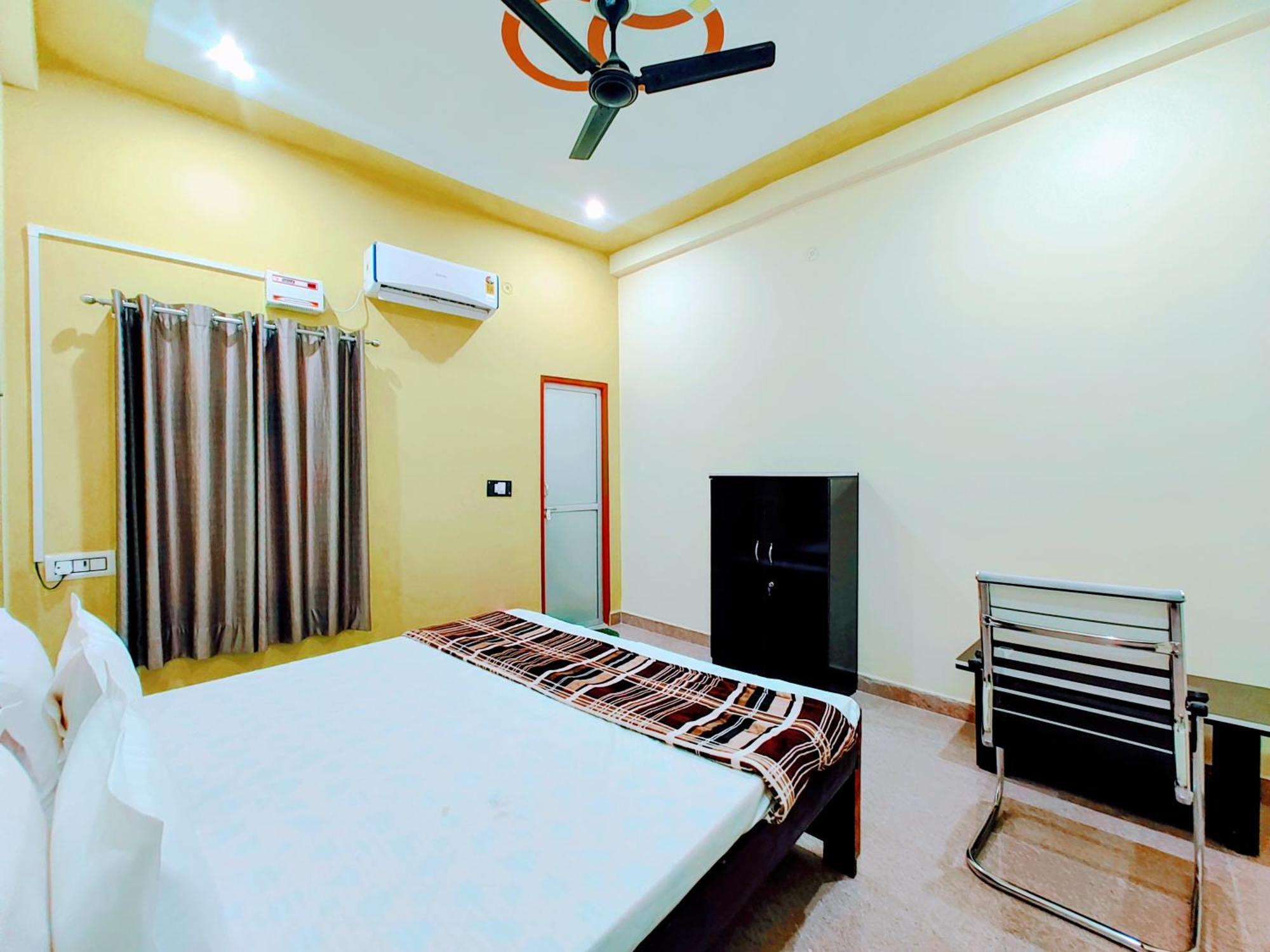 Hotel Raghukul Ayodhya Exterior foto