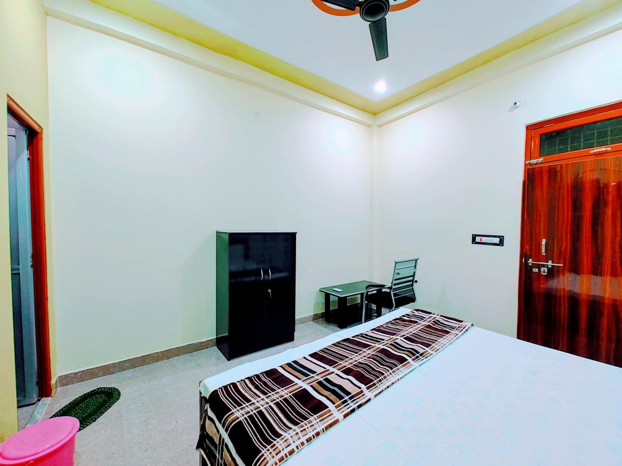 Hotel Raghukul Ayodhya Exterior foto